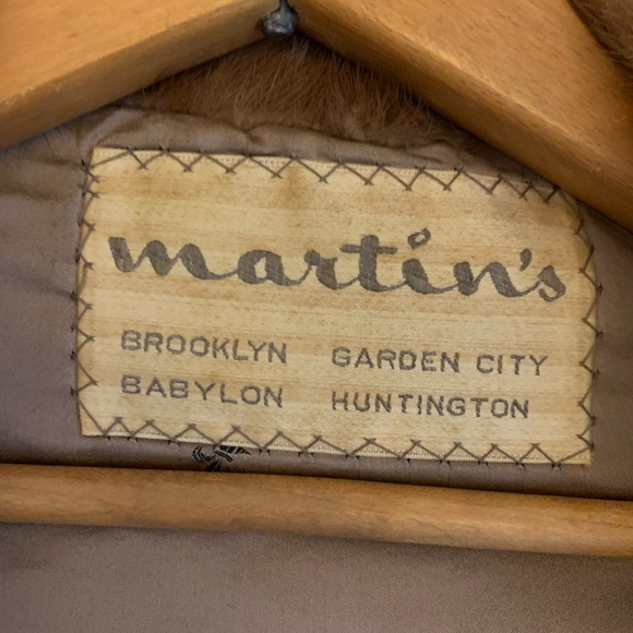 Vintage Fur Shawl - Picture 2 of 4